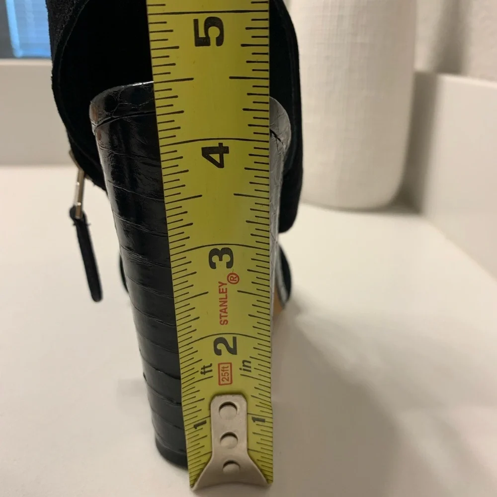 Brian Atwood Biella Heels - Picture 9 of 9